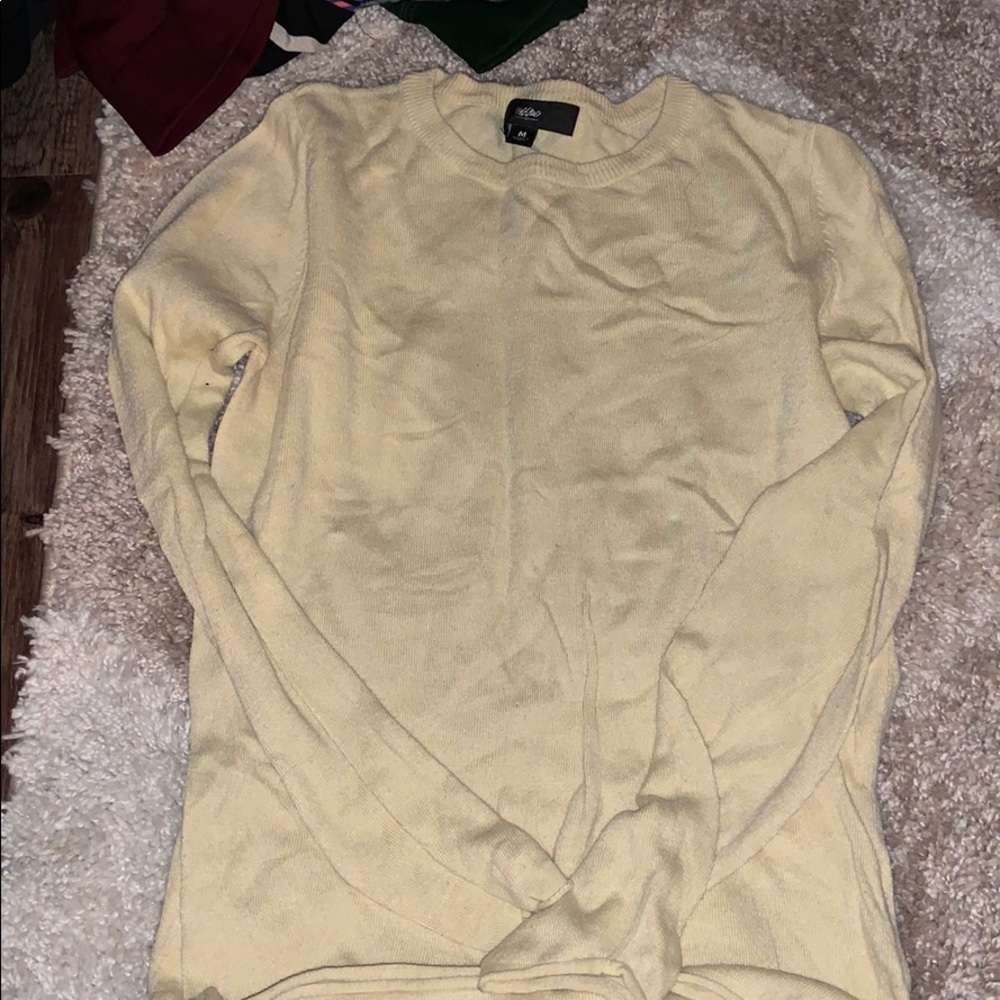 Light Yellow sweater